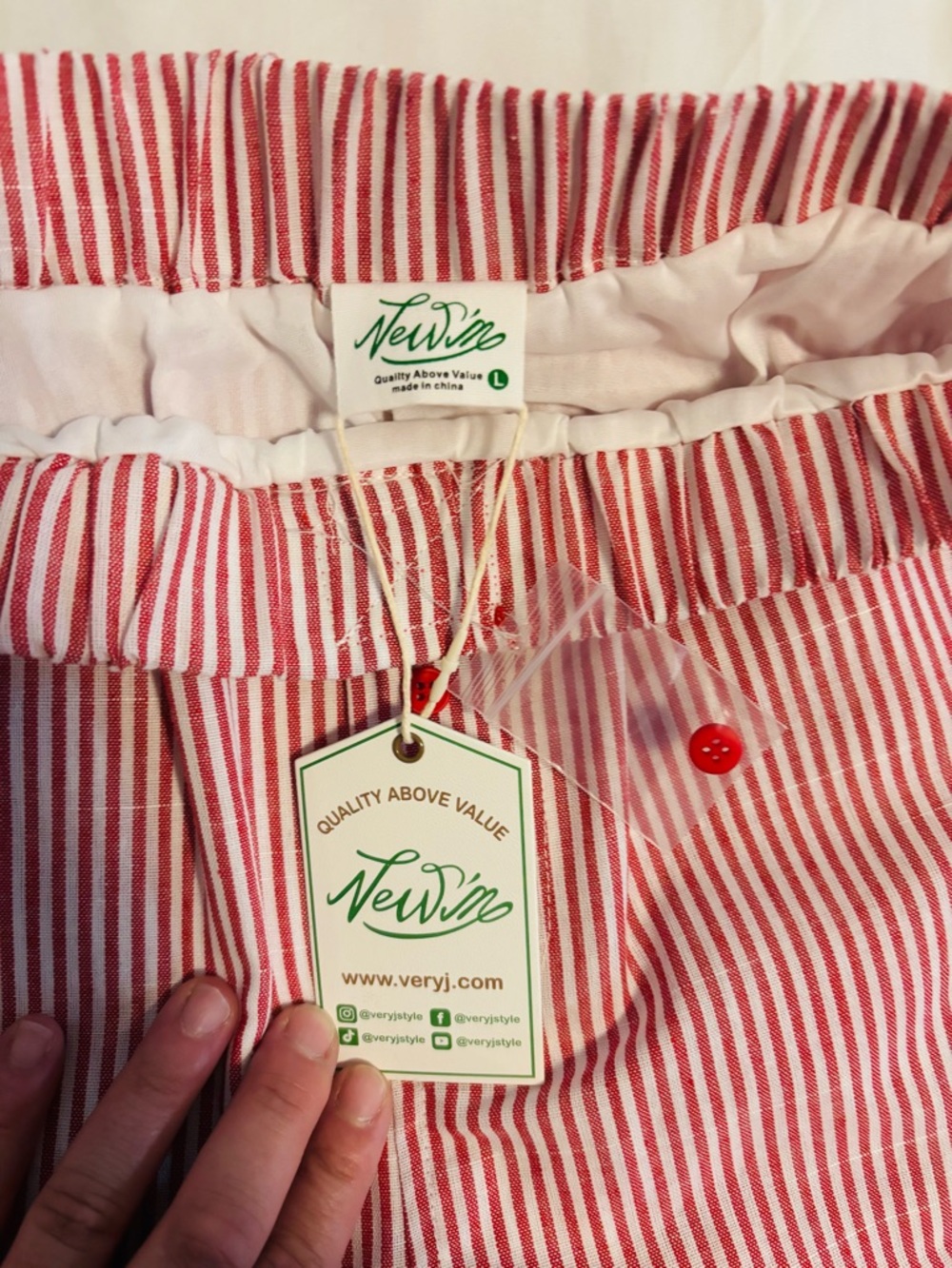 Red and White Striped High-Waist Shorts - Picture 2 of 2